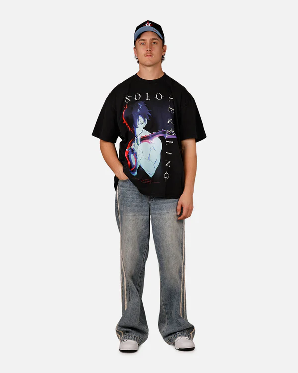 Solo Leveling Oversized “Daggers Awakening” Anime Graphic T-Shirt - Image 3